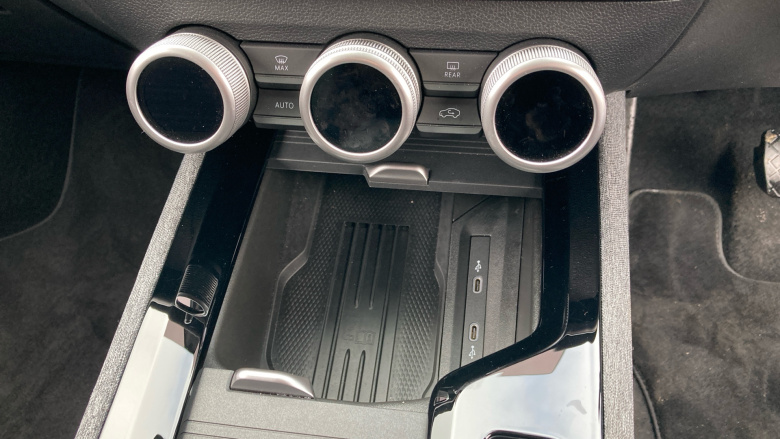 Skoda Superb 1.5 TSI iV SE Technology DSG 5dr Estate